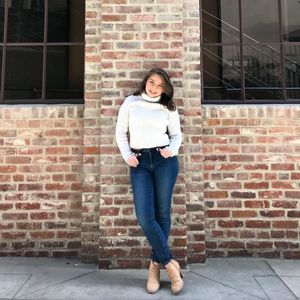 Meet your Posher, Nadia